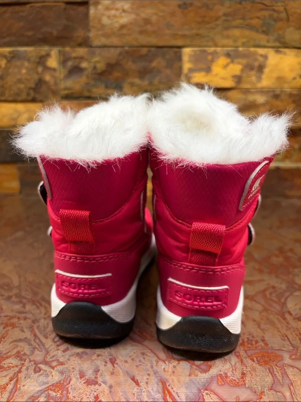 Sorel bright pink